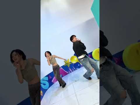 ASTROの舞台裏ショット