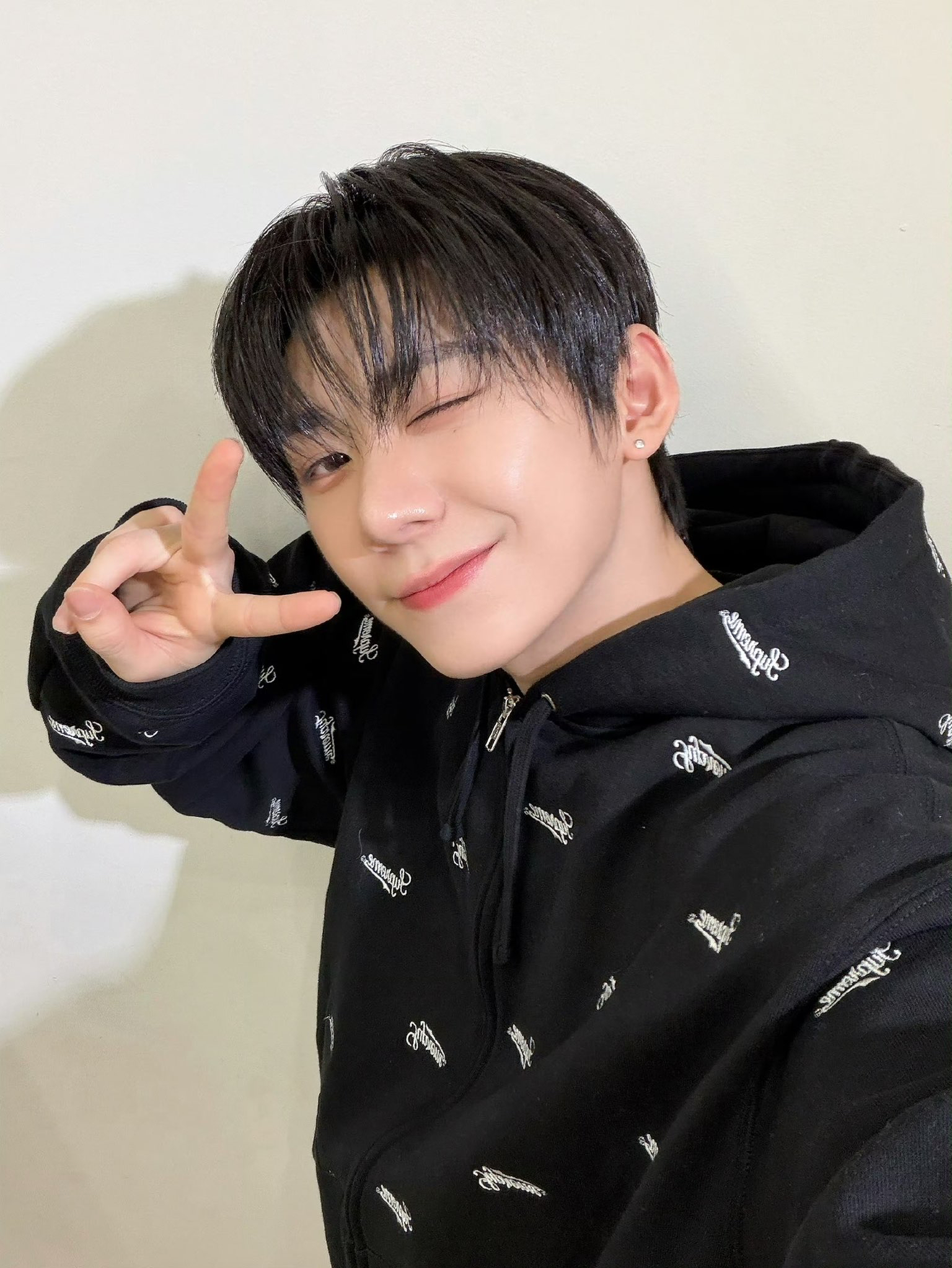 A moment captured by Park Han (AHOF)'s fan