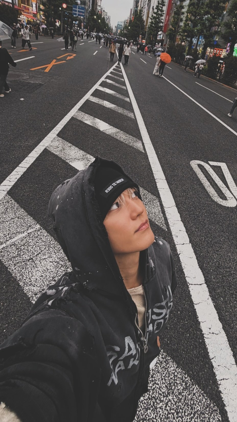 A heartfelt wallpaper shared by Taeyong (NCT 127)'s fans