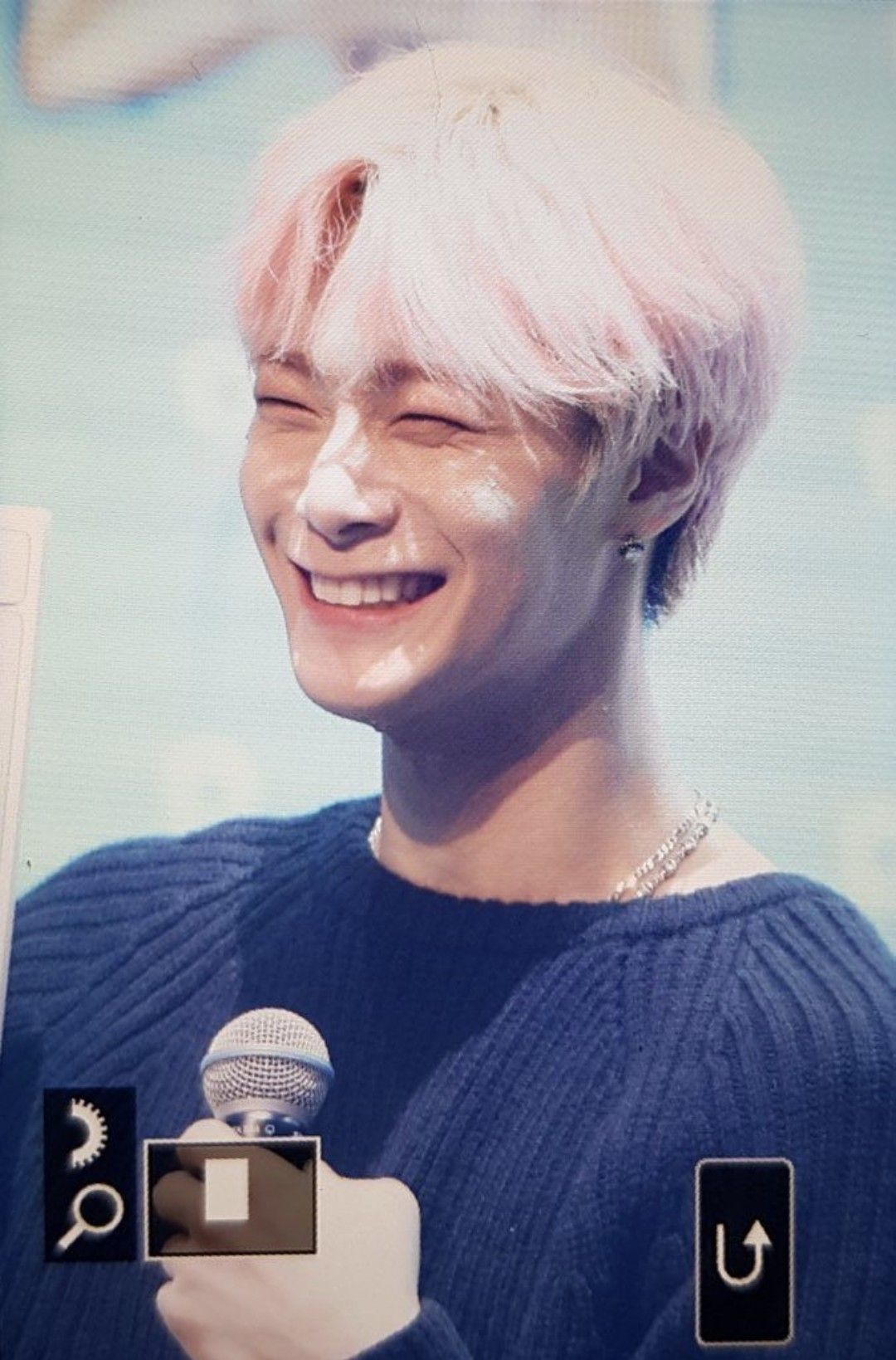 Latest photo of Moonbin (ASTRO)