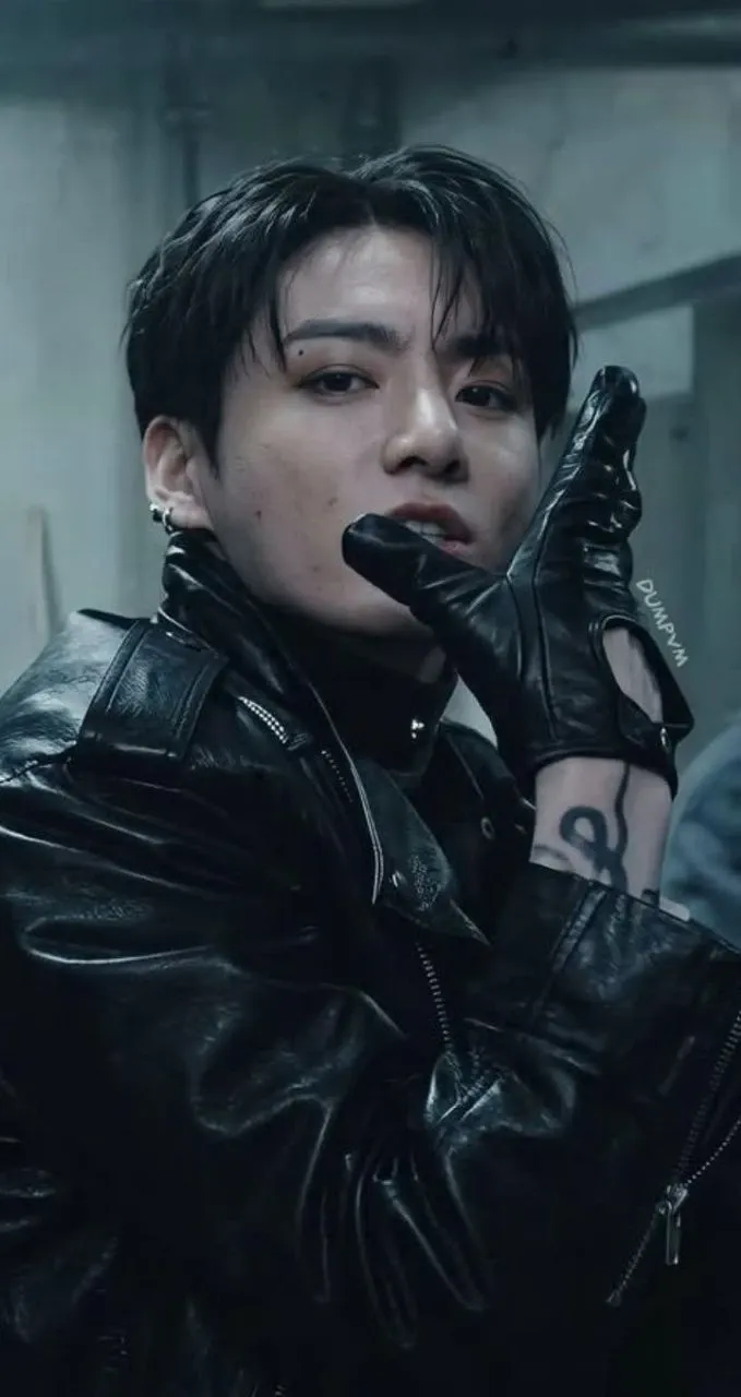 Foto aktivitas terbaru Jungkook (BTS)