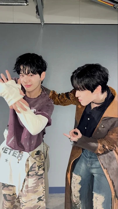 A heartfelt wallpaper shared by ATEEZ's fans