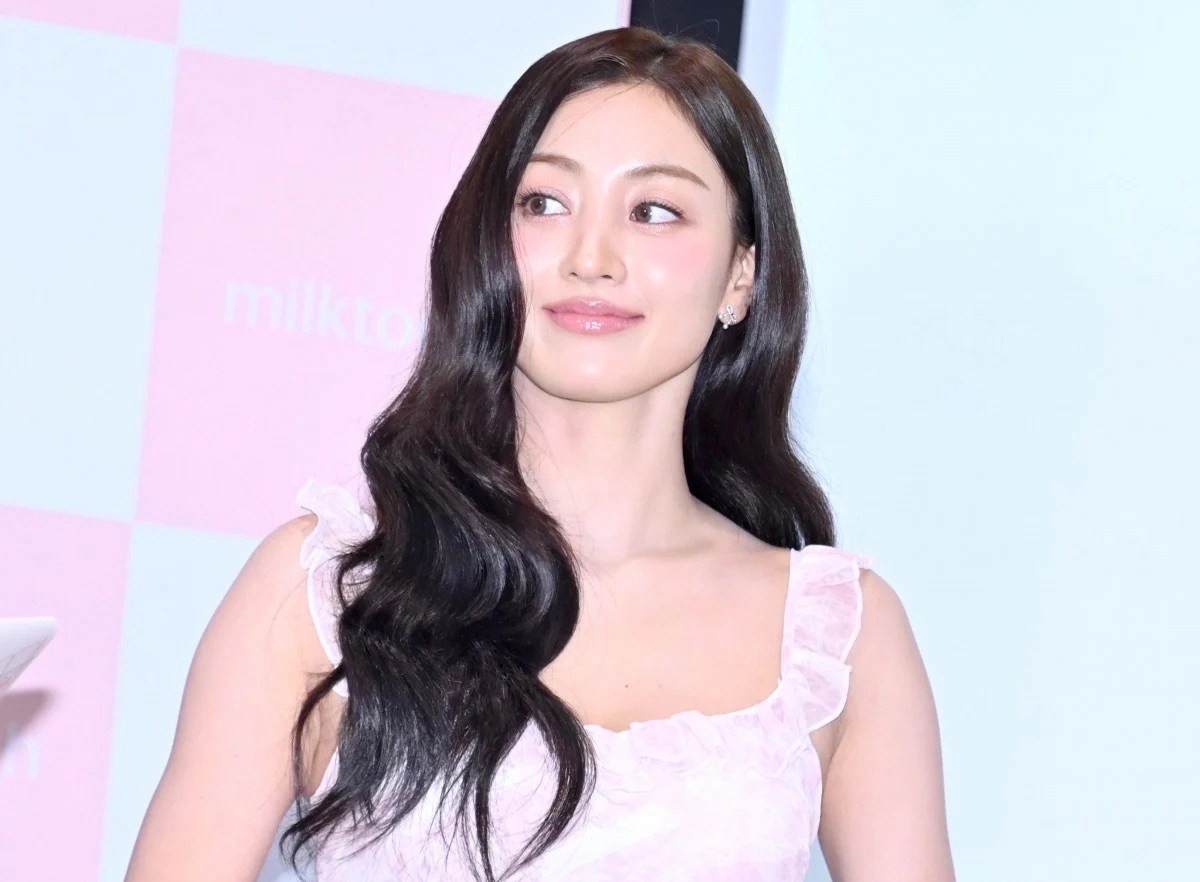 ジヒョ (TWICE)の舞台裏ショット