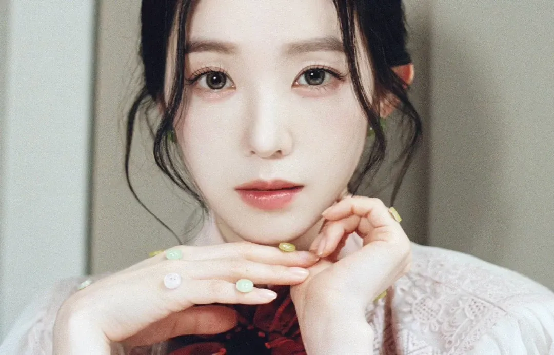 Foto aktivitas terbaru Irene (Red Velvet)