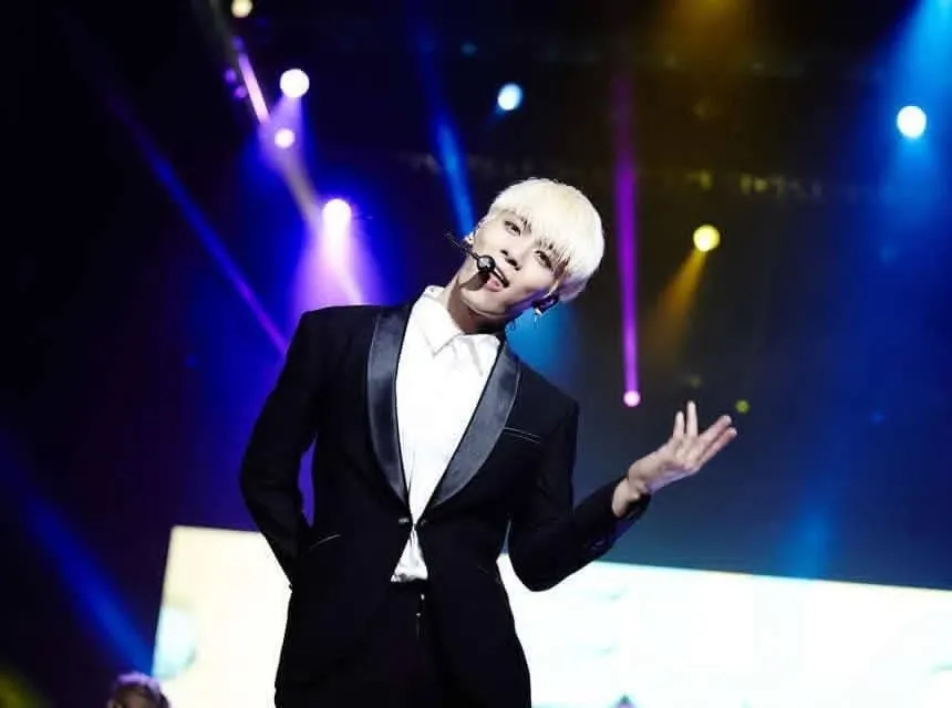 Behind-the-scenes cut of Jonghyun (SHINee)