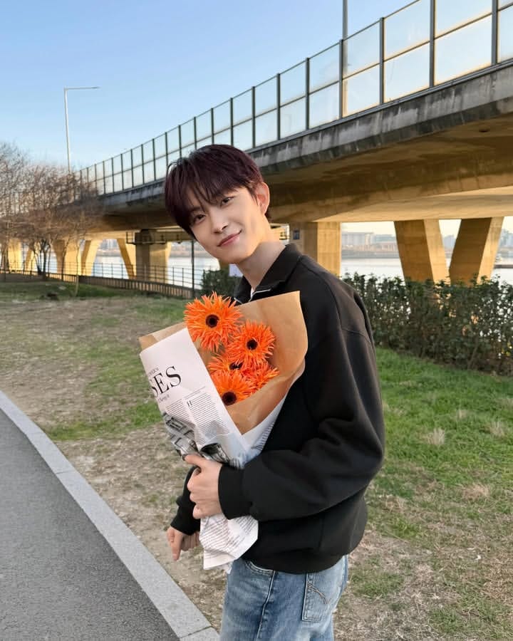 Behind-the-scenes cut of Kim Geonwoo (ALPHA DRIVE ONE)