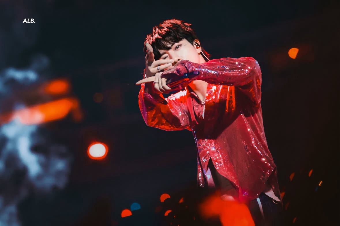 Foto aktivitas terbaru Jin (BTS)