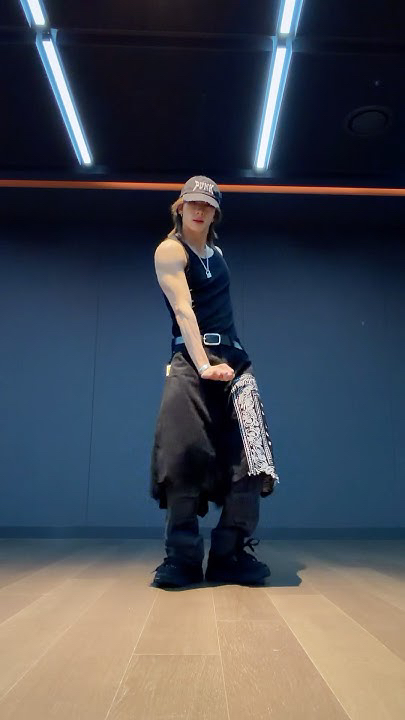 Latest photo of Hyunjin (Stray Kids)