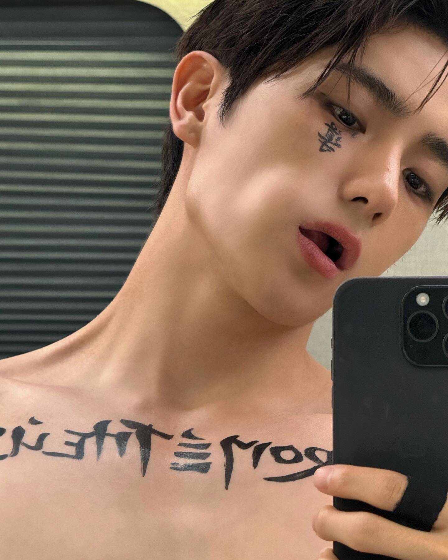 A moment captured by Hyunjae (THE BOYZ)'s fan