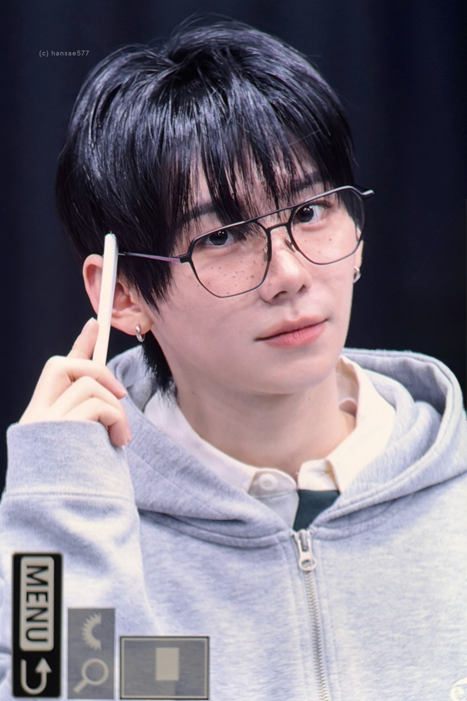 Foto aktivitas terbaru Park Han (AHOF)