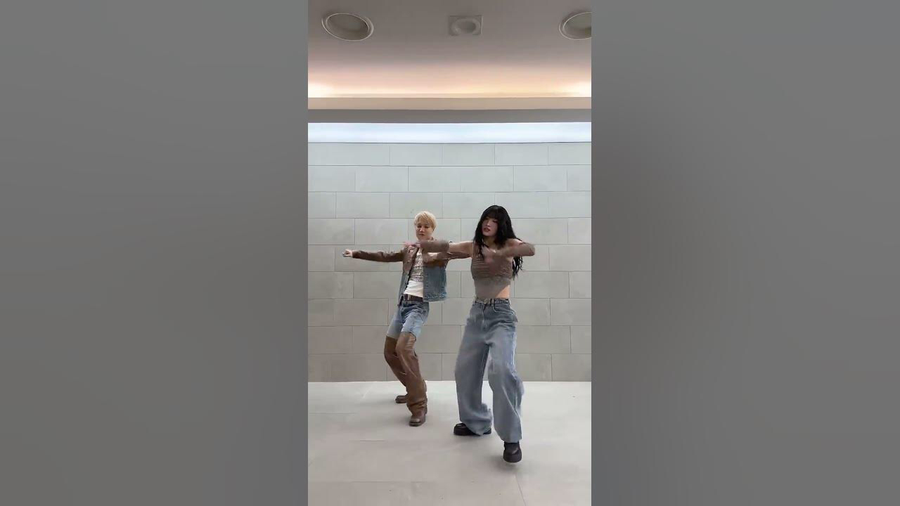 Recent activity shot of Momo (TWICE)