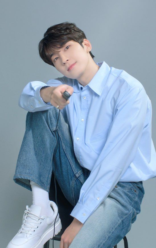 Recent activity shot of Wonwoo (SEVENTEEN)