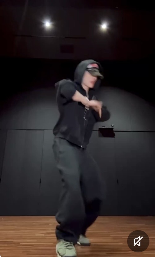 Foto terbaru NI-KI (ENHYPEN)