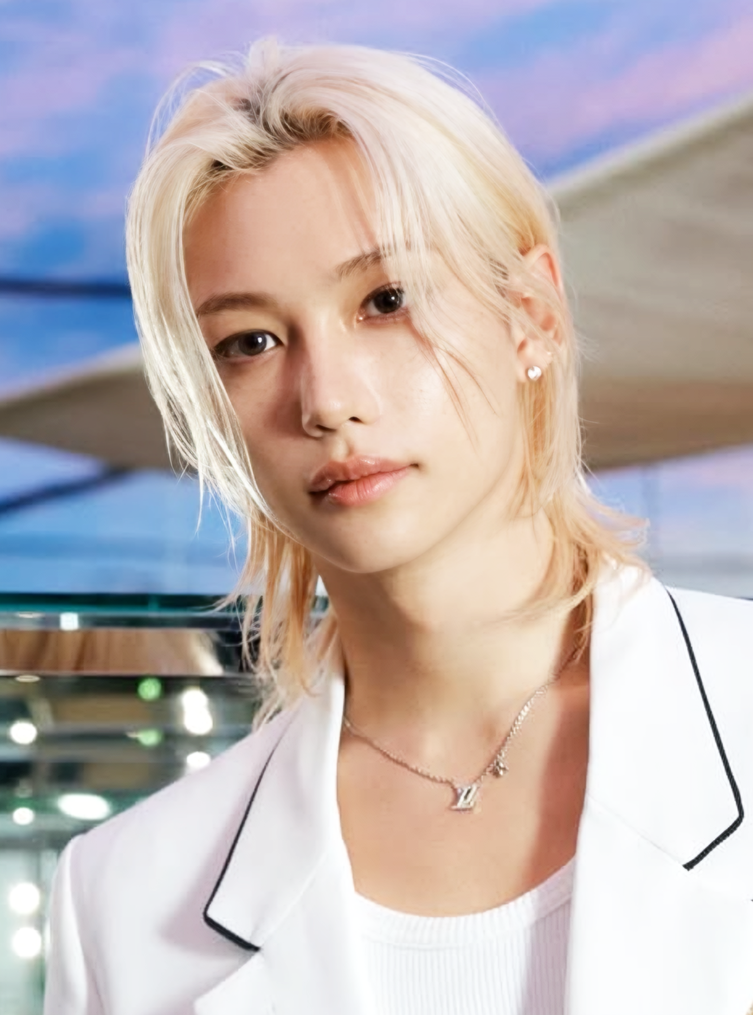 Latest photo of Felix (Stray Kids)