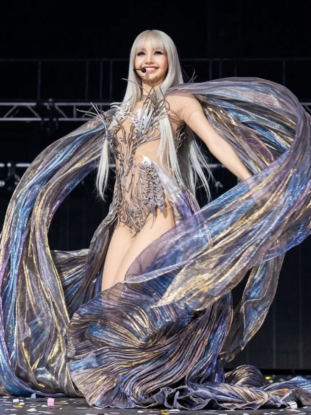 Foto aktivitas terbaru Lisa (BLACKPINK)