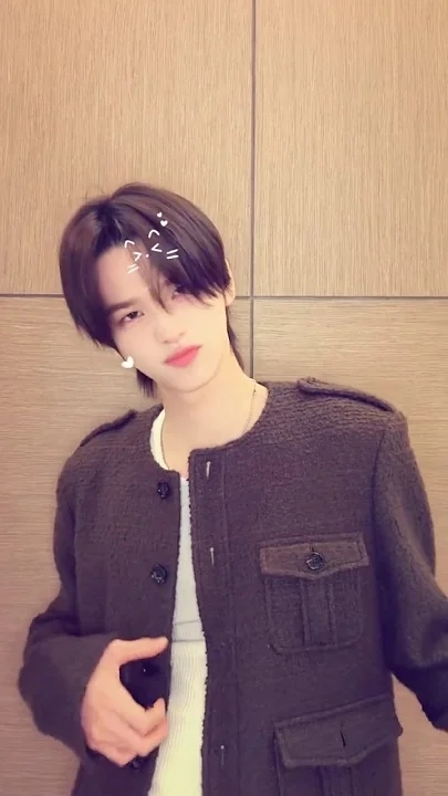 Behind-the-scenes cut of Shinyu (TWS)