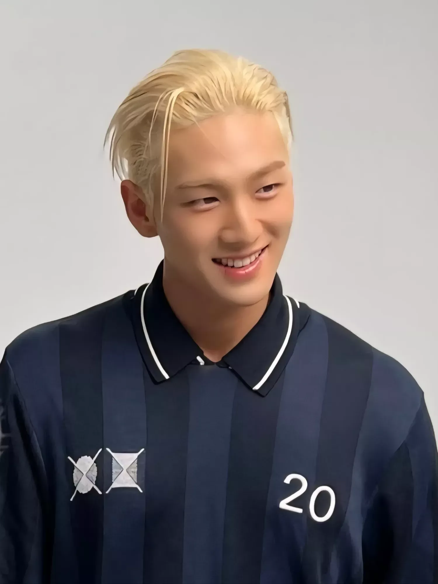 Behind-the-scenes cut of Baekho