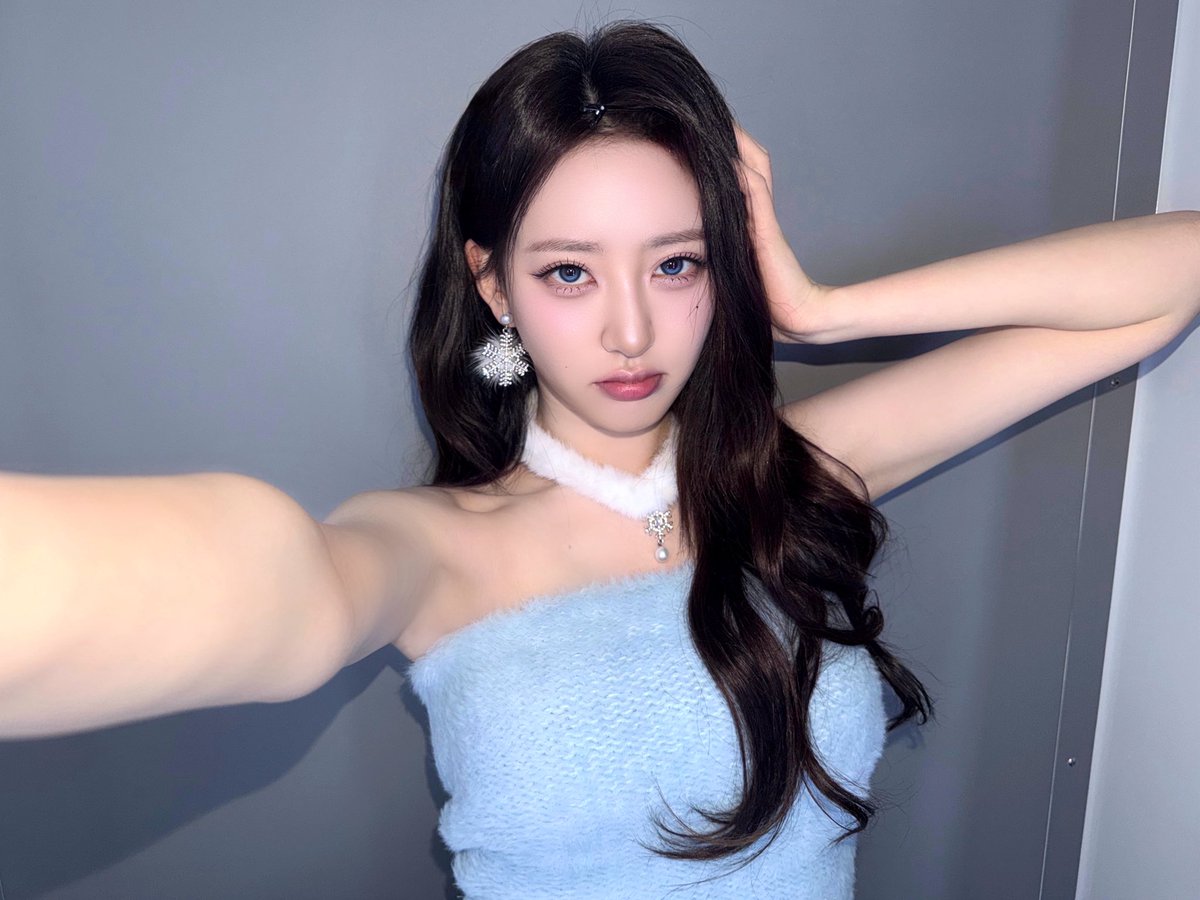 Behind-the-scenes cut of H1-KEY