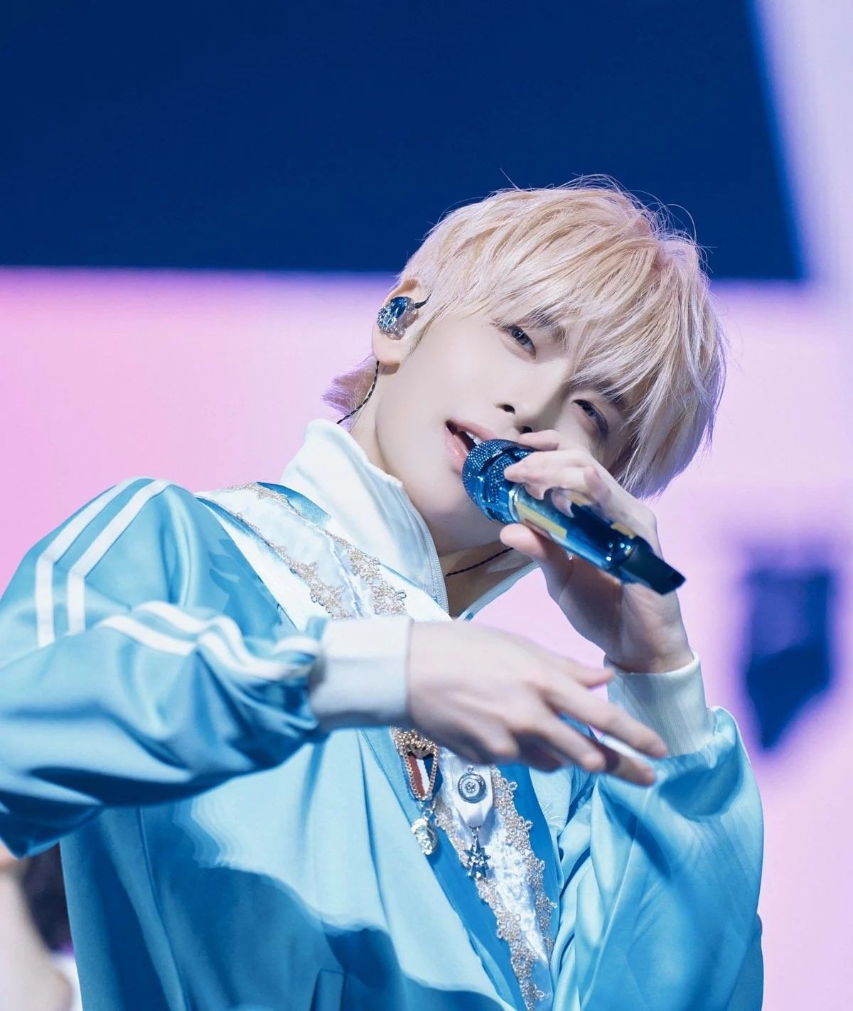 Behind-the-scenes cut of Kim Taerae (ZEROBASEONE)