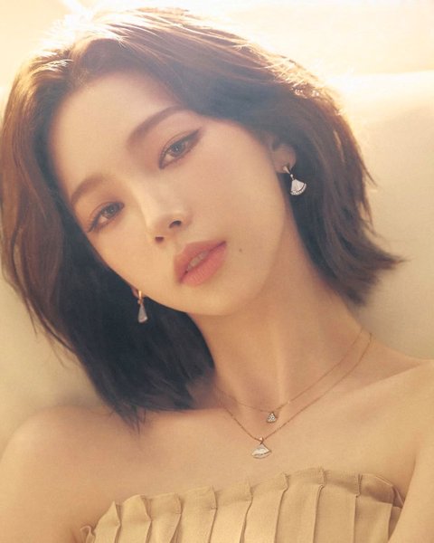 Latest photo of Karina (aespa)