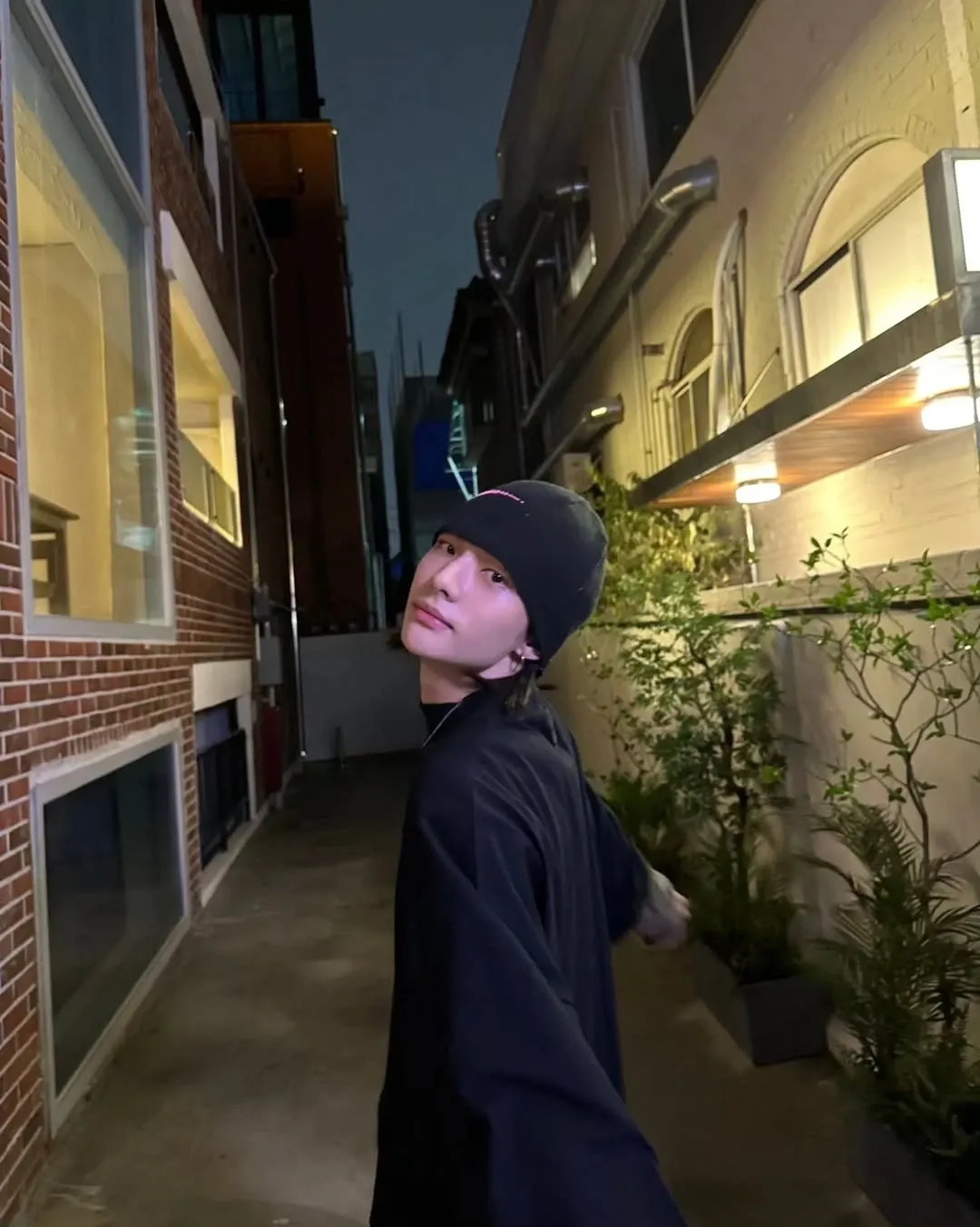 Latest photo of Hyunjin (Stray Kids)