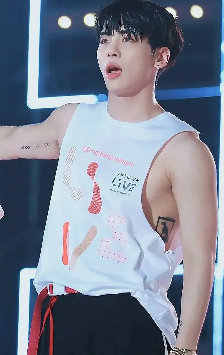 Latest photo of Jonghyun (SHINee)