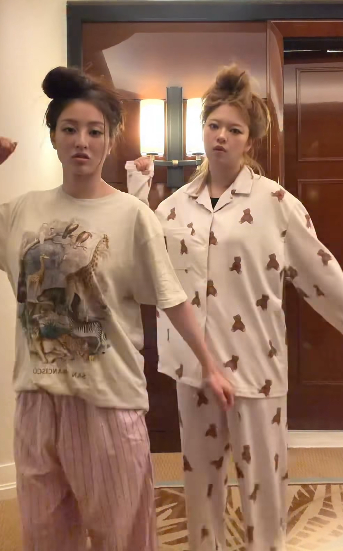 志效 (TWICE)的最新照片