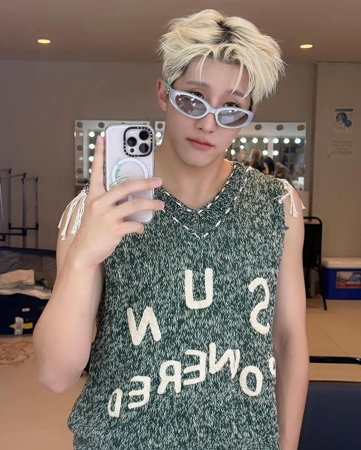 Latest photo of Jinjin (ASTRO)