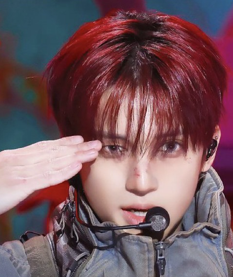 Behind-the-scenes cut of Wooyoung (ATEEZ)