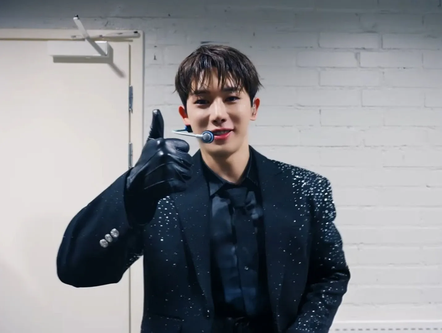 Behind-the-scenes cut of Wonho