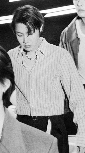 A heartfelt wallpaper shared by j-hope (BTS)'s fans