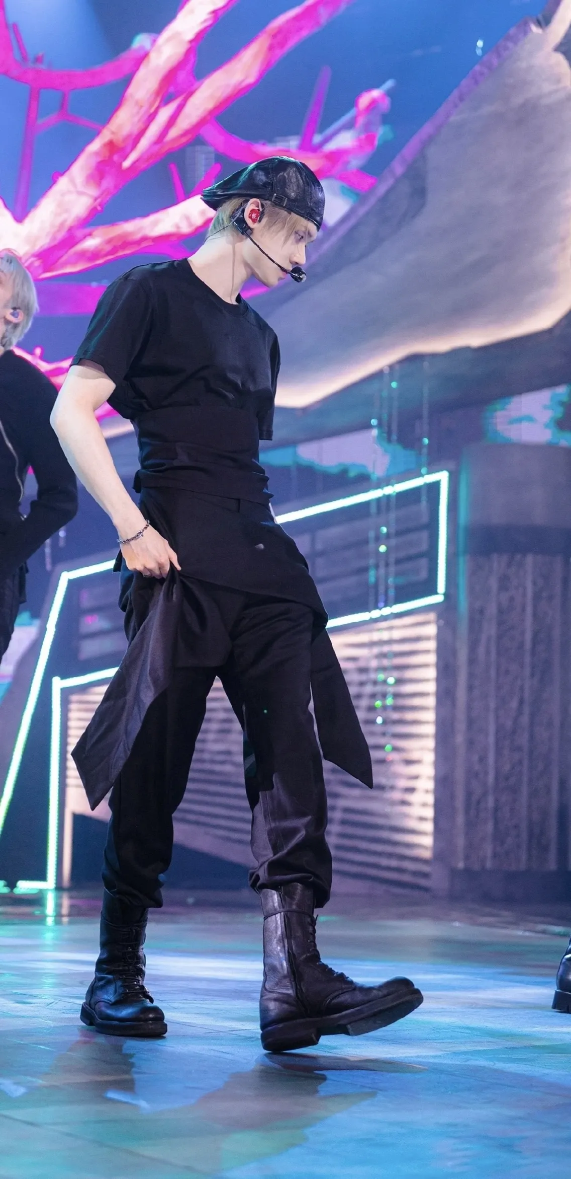 Foto aktivitas terbaru Yeonjun (TOMORROW X TOGETHER)