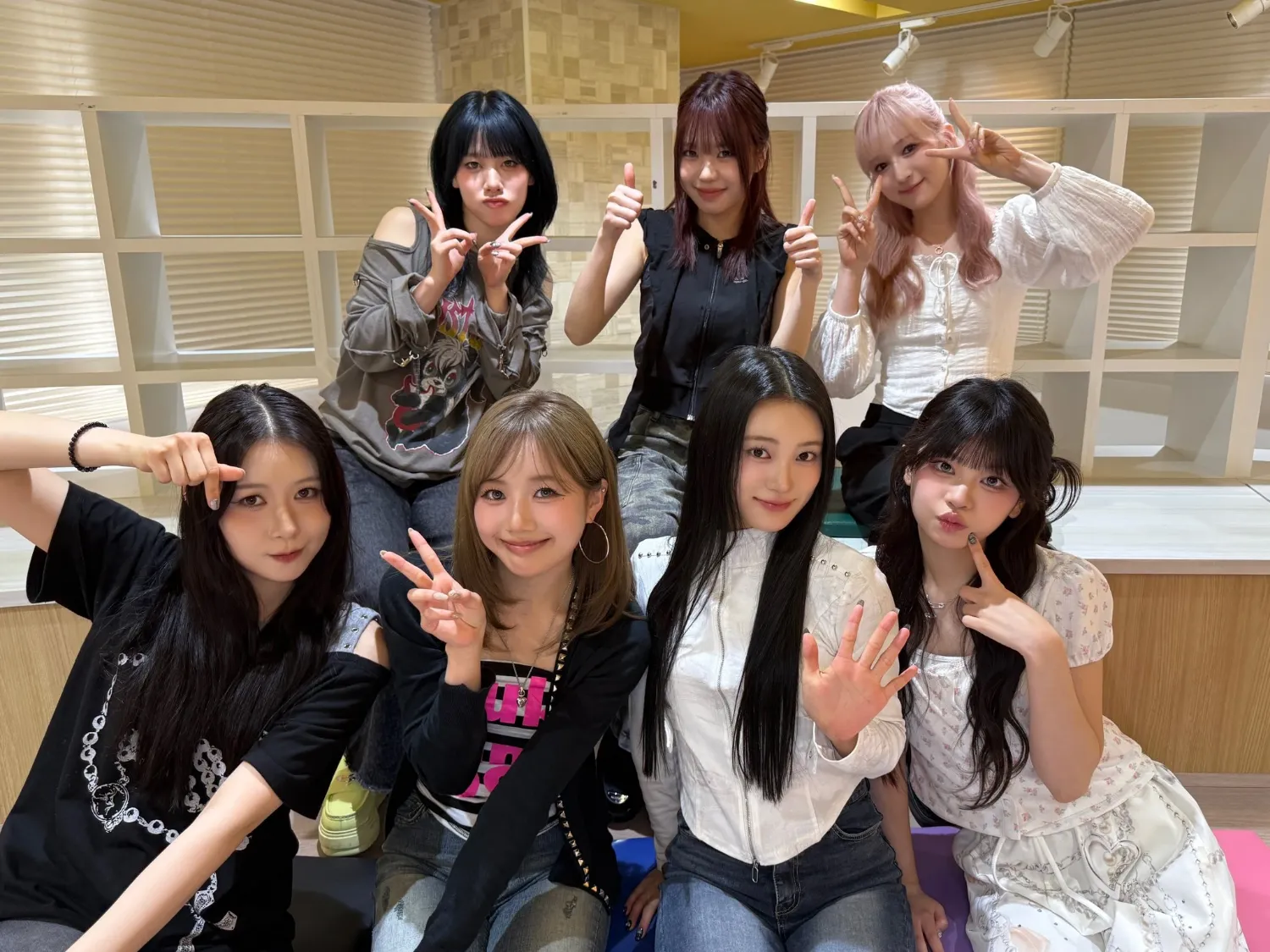 Behind-the-scenes cut of Kasahara Momona (ME:I)