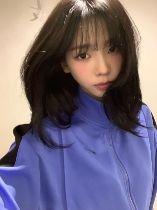 Recent activity shot of Karina (aespa)