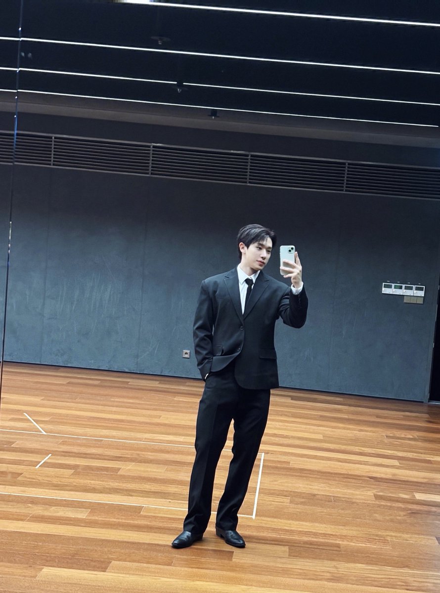 Latest photo of Wonho