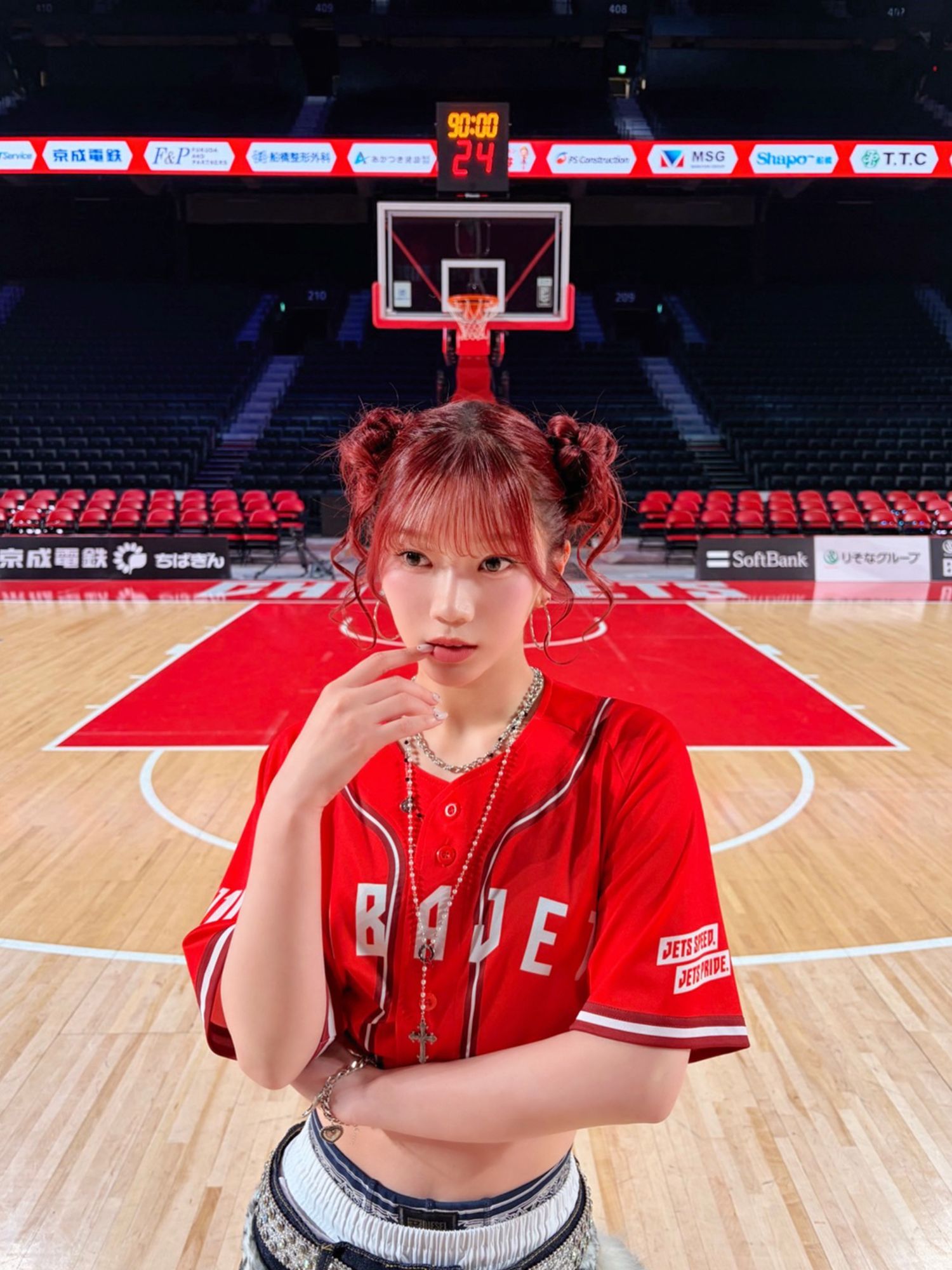 Behind-the-scenes cut of Sakaguchi Rino (IS:SUE)