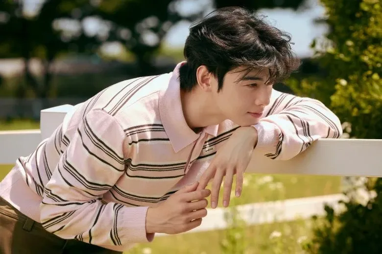 Latest photo of Eunwoo (ASTRO)