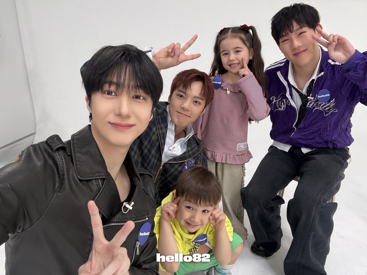 Foto aktivitas terbaru MONSTA X