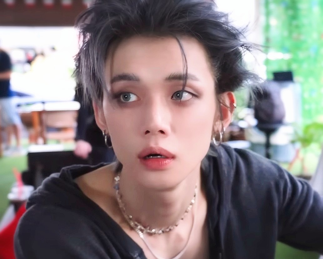 Foto aktivitas terbaru Yeonjun (TOMORROW X TOGETHER)