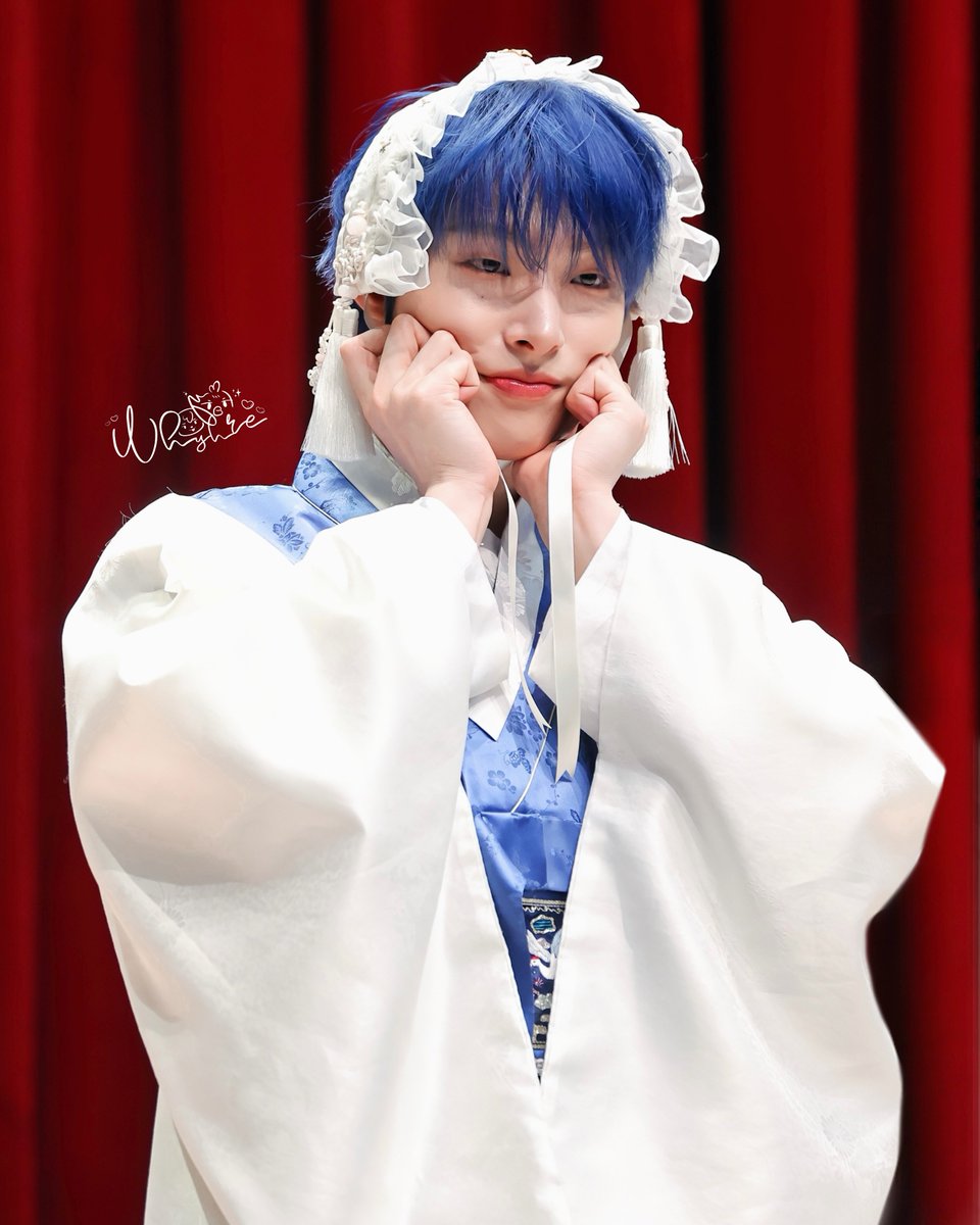 Behind-the-scenes cut of Mingi (ATEEZ)