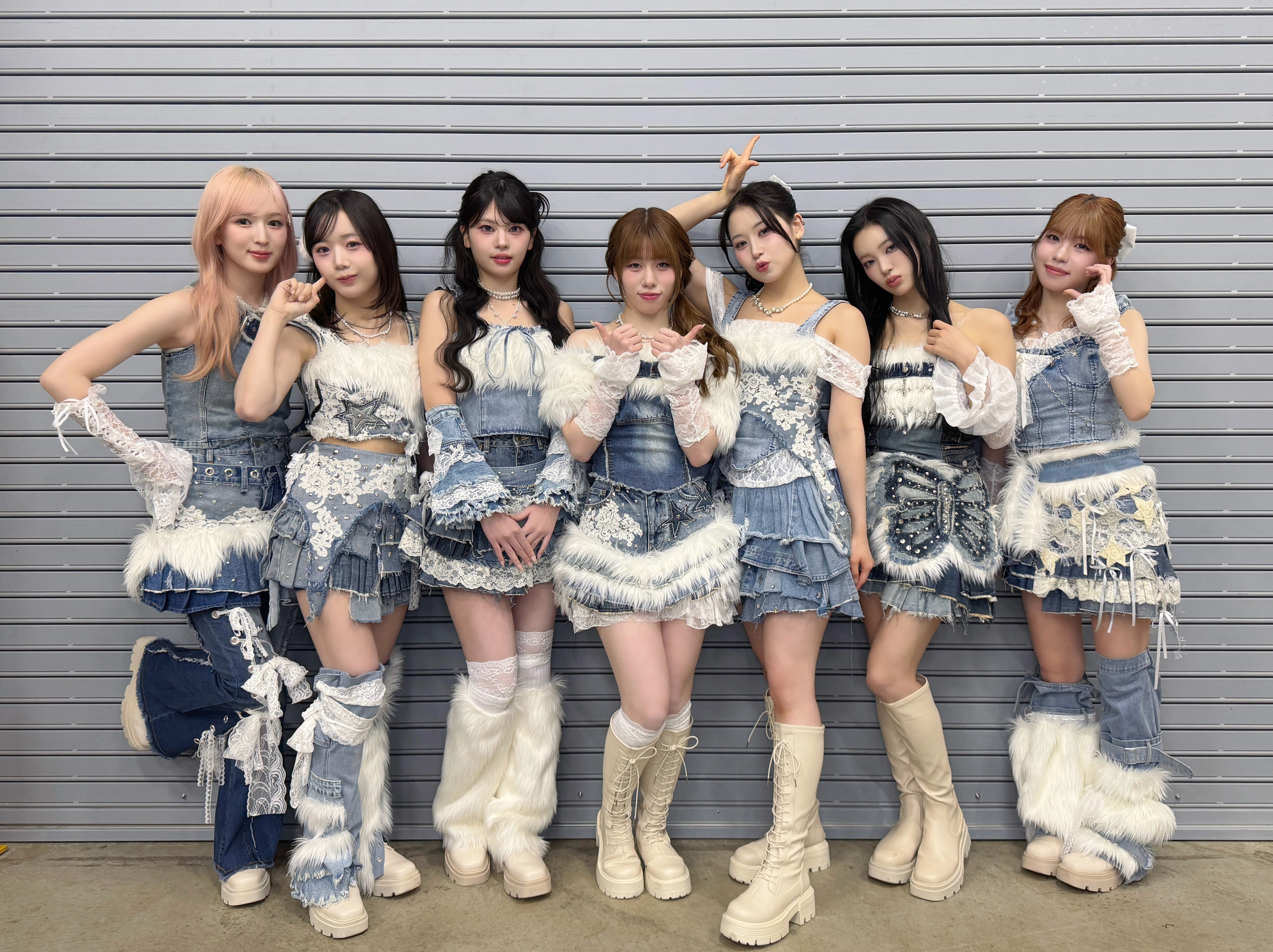 Behind-the-scenes cut of Kasahara Momona (ME:I)