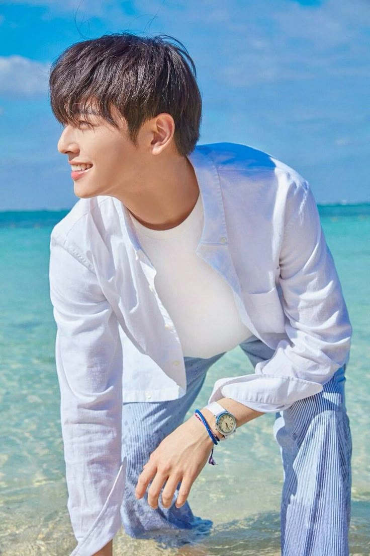 Foto aktivitas terbaru ASTRO