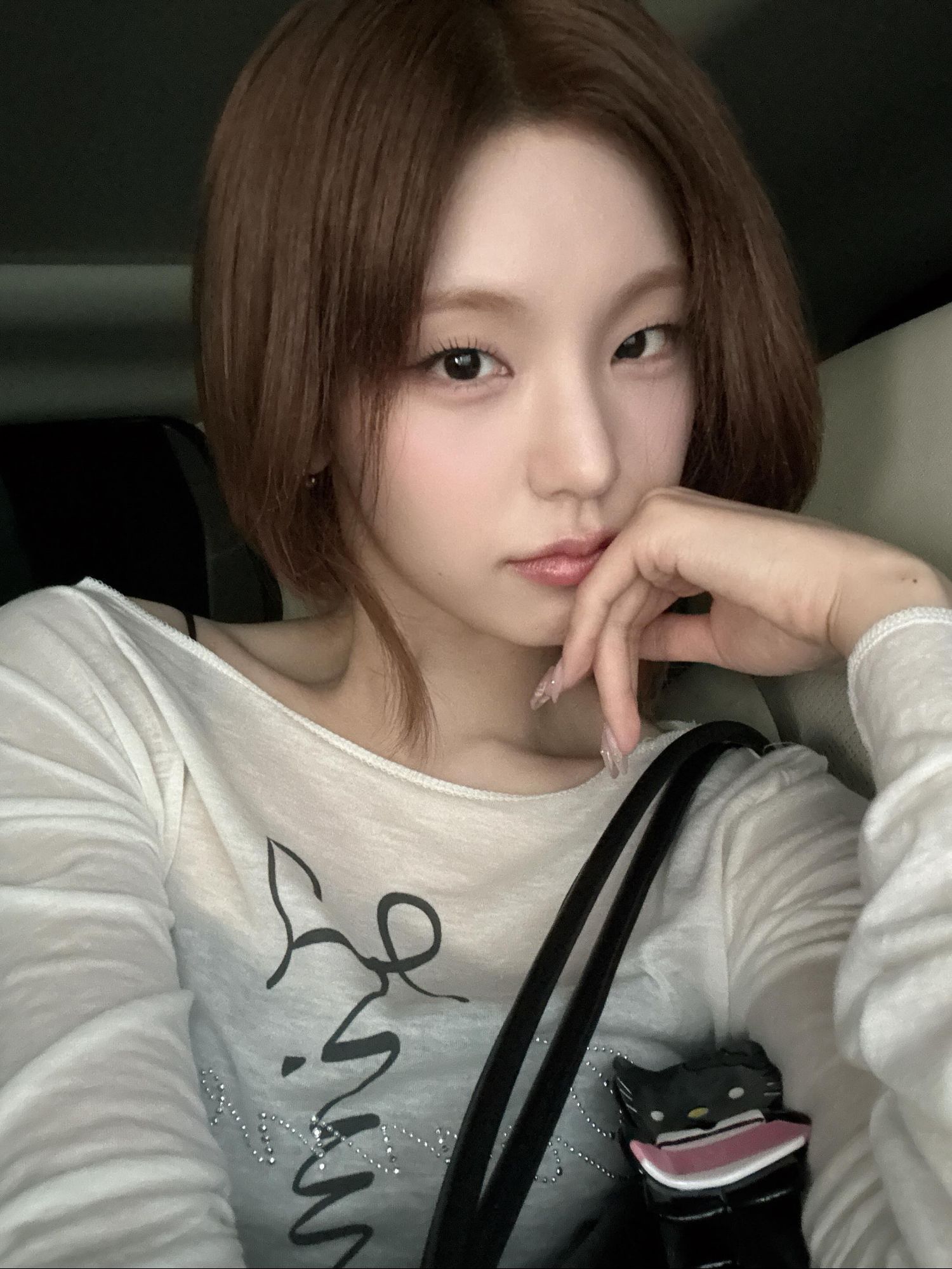 Recent activity shot of Yeji (ITZY)