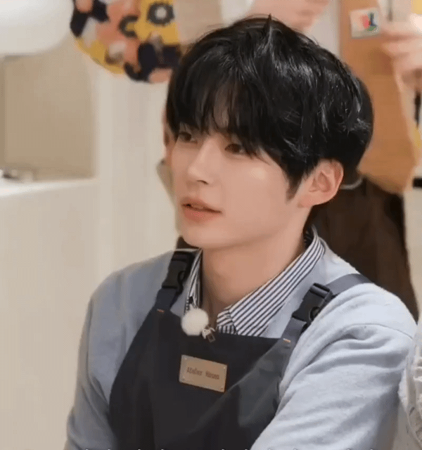 Recent activity shot of Sung Hanbin (ZEROBASEONE)