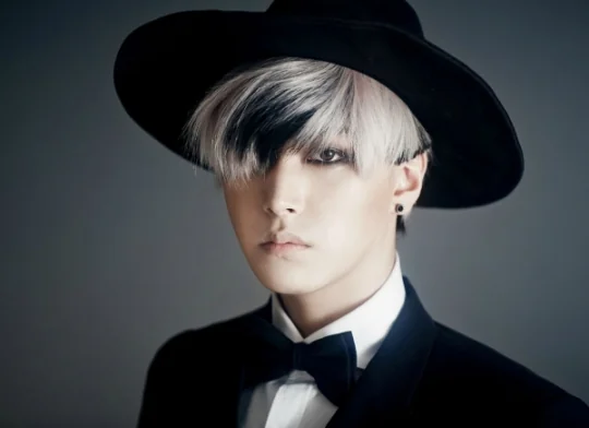 Behind-the-scenes cut of Sungmin (Super Junior)