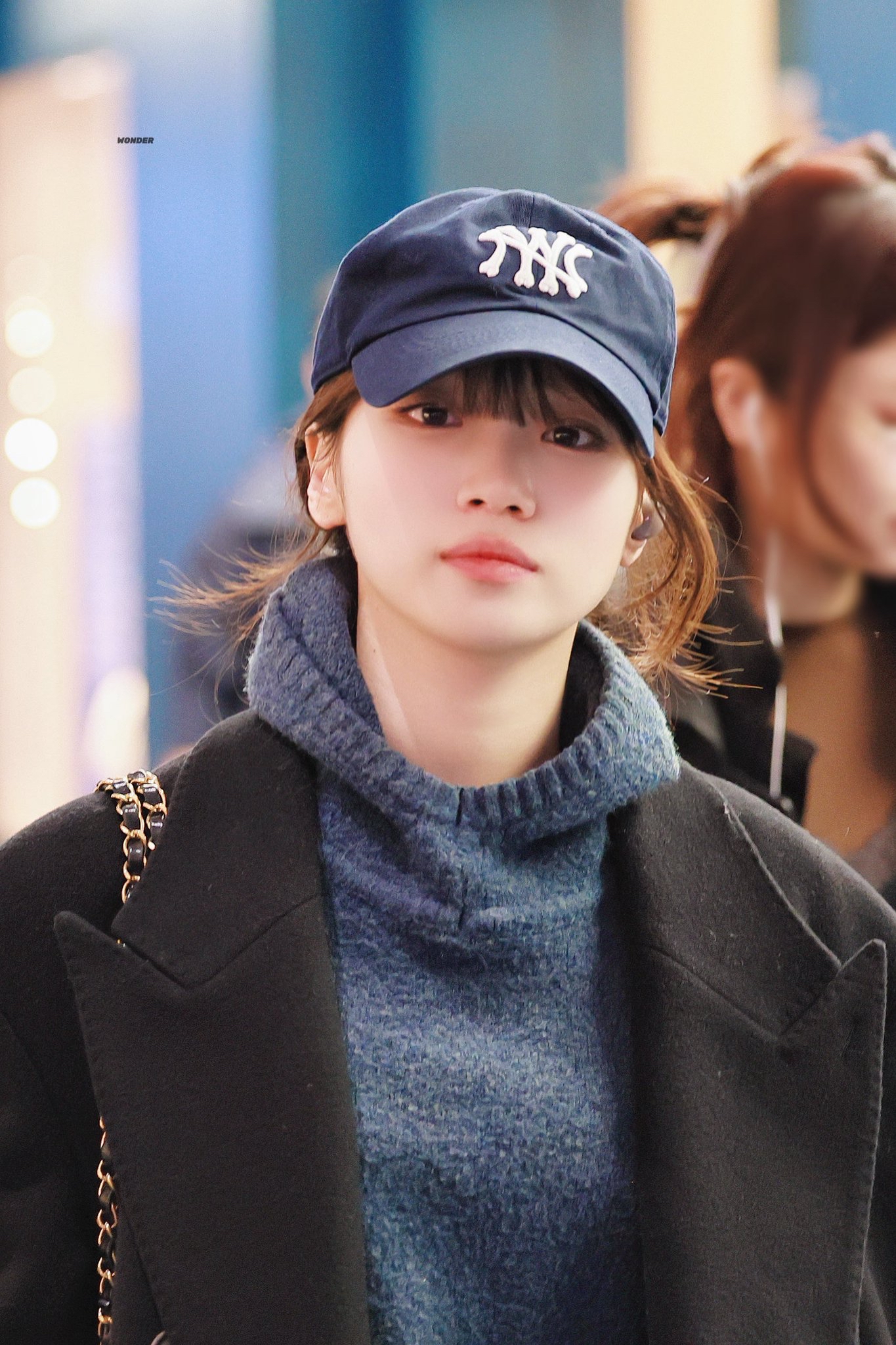 Behind-the-scenes cut of Kim Chaewon (LE SSERAFIM)