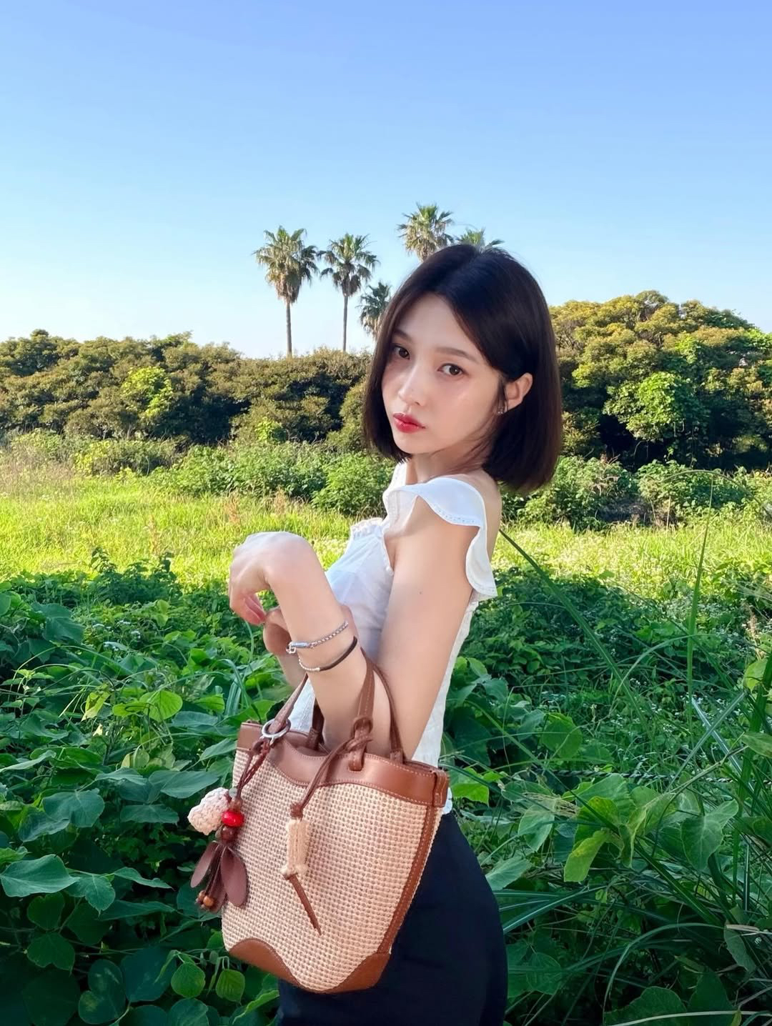 Behind-the-scenes cut of Red Velvet