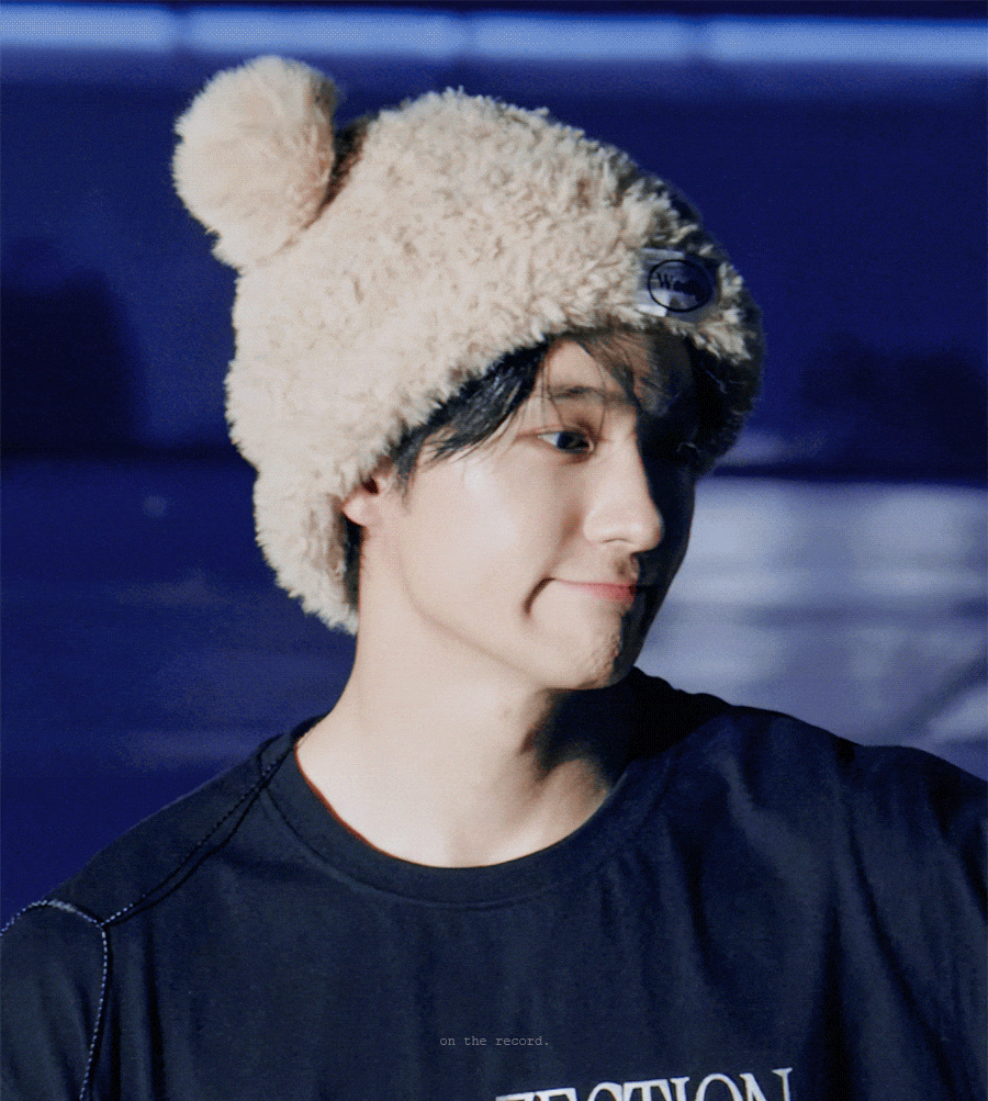 현재 (더보이즈)의 비하인드 컷