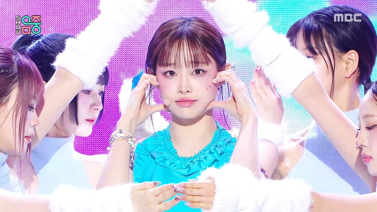 Latest photo of Chuu