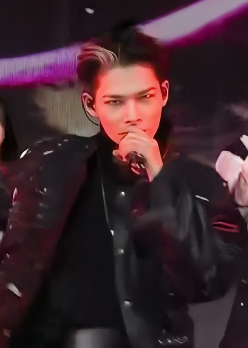 Latest photo of NI-KI (ENHYPEN)